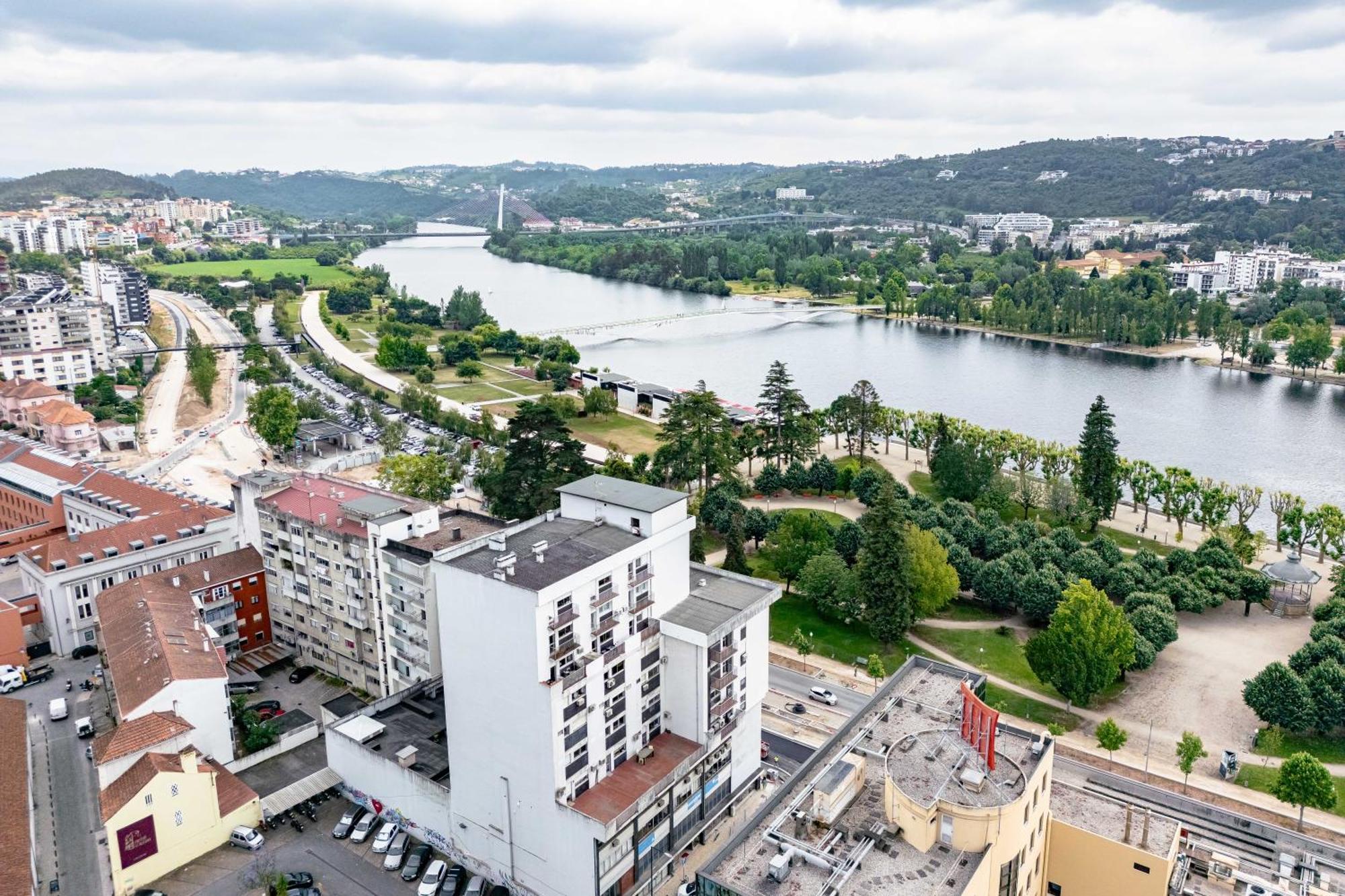 Casas da Alegria Apartment Coimbra Bagian luar foto